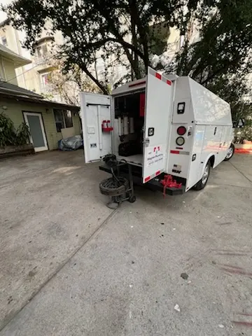 Magnet Plumbing service vehicle on-site for Slab Leak Repair in Los Angeles